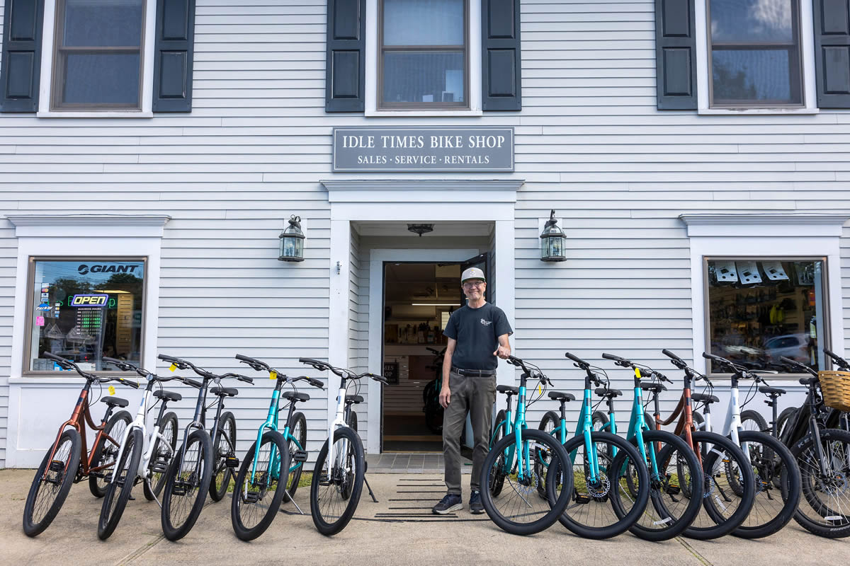 Bike rental stations fashion near me